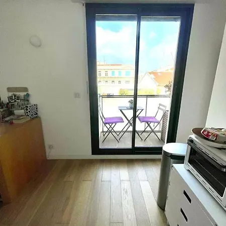 Studio - Hyper Centre - Calme - Terrasse - Dernier Etg *
